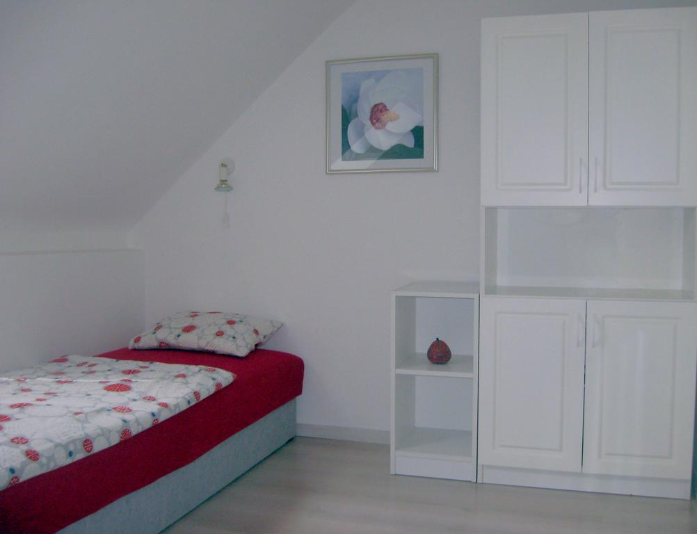 Flair Apartmanház Eger Esterno foto