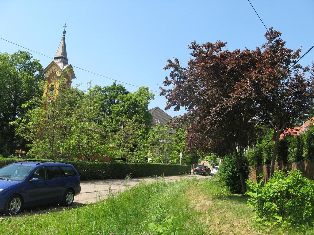 Flair Apartmanház Eger Esterno foto