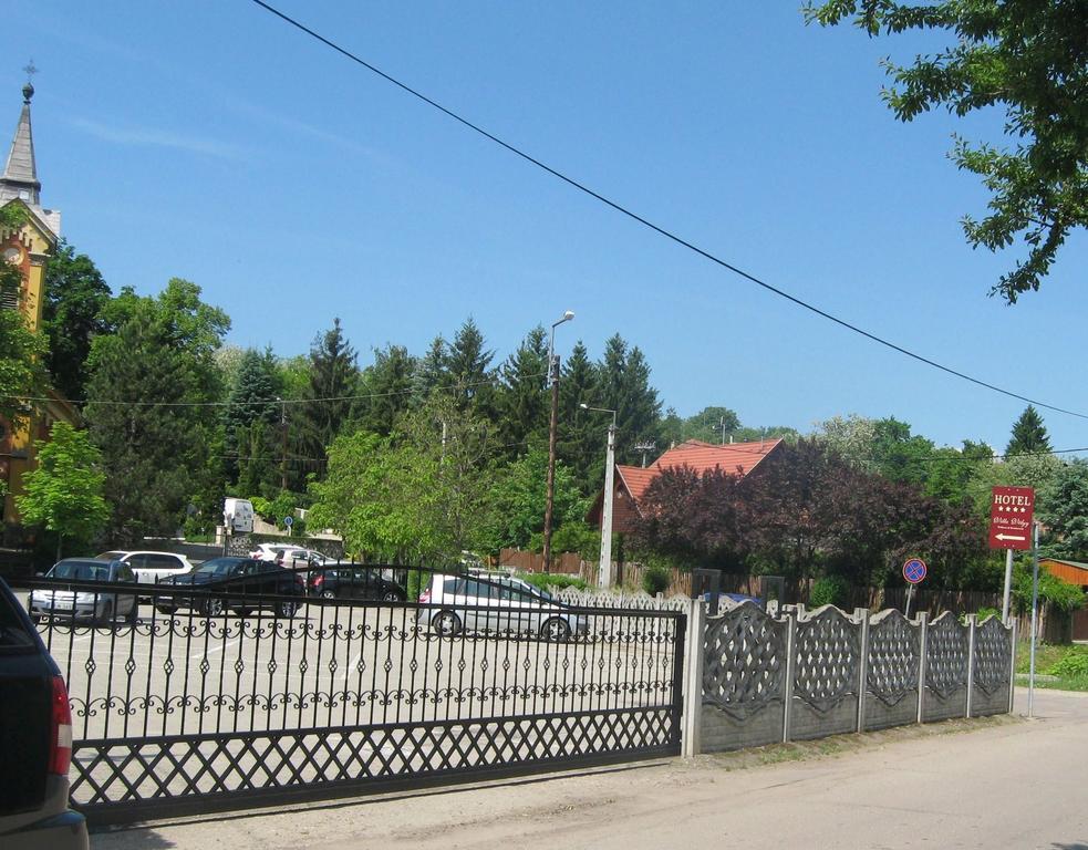 Flair Apartmanház Eger Esterno foto